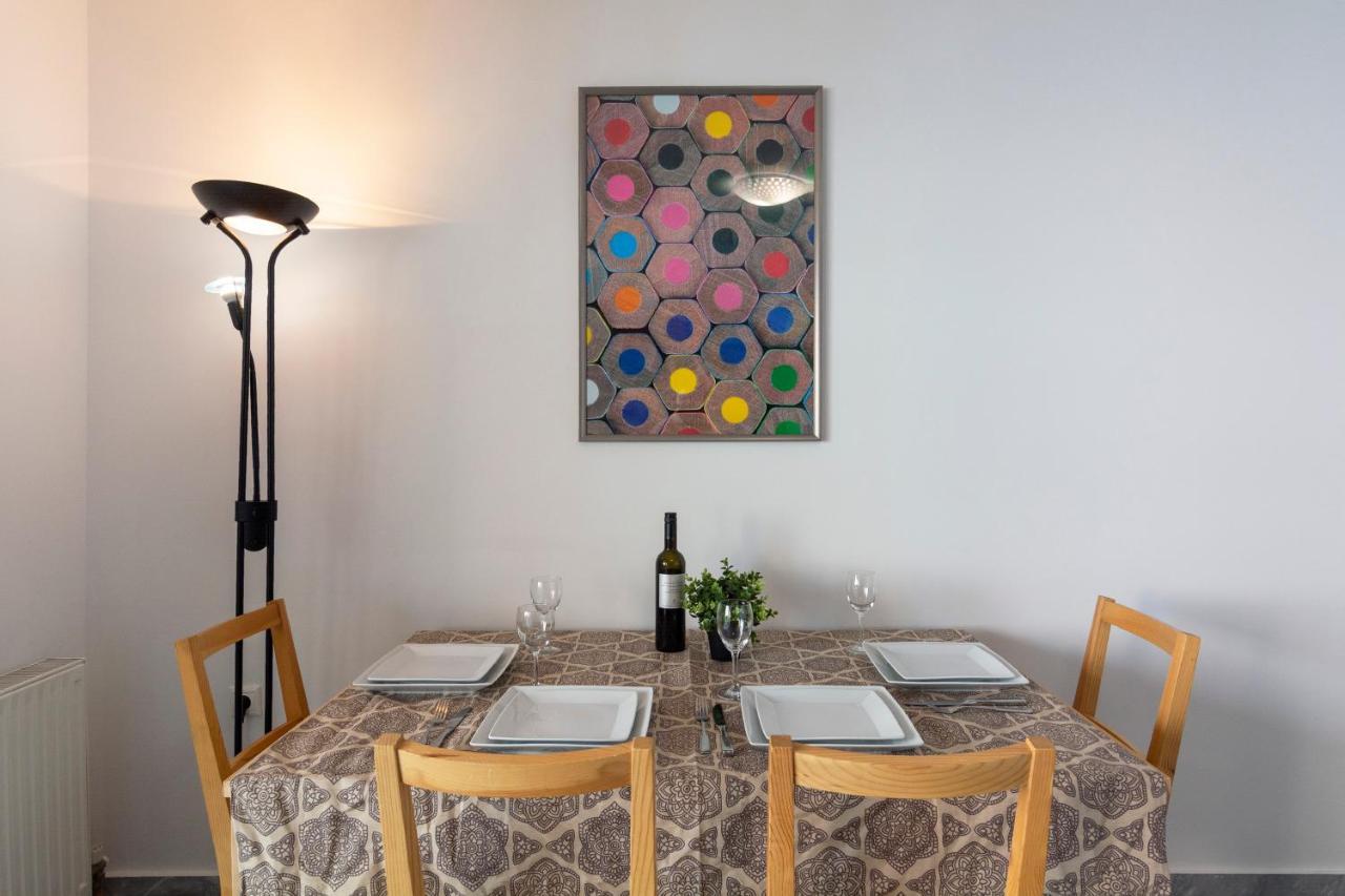 Central 3Bd Apt. Near Acropolis 아테네 외부 사진